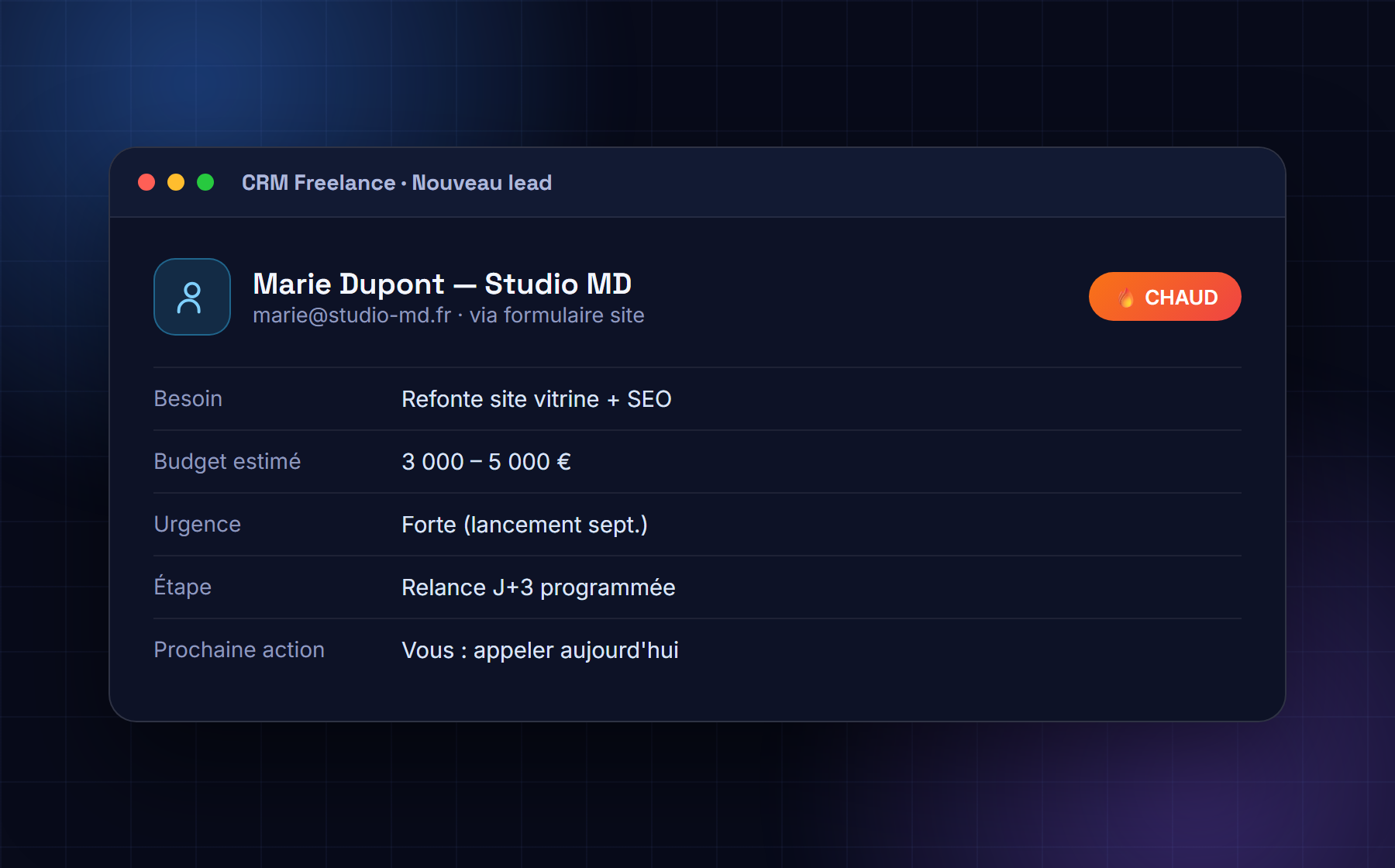 Mockup d'une fiche CRM Notion : lead Marie Dupont, besoin, budget, urgence, score chaud, prochaine action